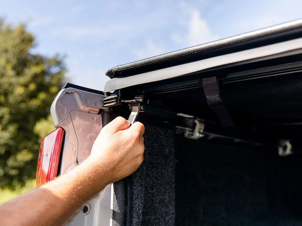 Gator by RealTruck ETX Soft Roll Up Truck Bed Tonneau Cover | 53109 | Compatible with 2014 - 2018, 2019 Ltd/Lgcy Chevy/GMC Silverado/Sierra 5' 9" Bed (69.3'')