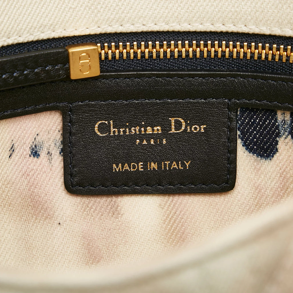 Pre-Owned Authenticated Dior Small Tie Dye Caro Denim Fabric White Crossbody Bag Unisex (Good)
