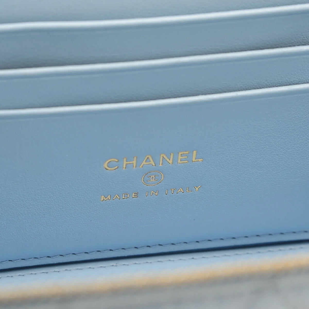 Pre-Owned Chanel Logo Handle Vanity Shoulder Bag Caviar Skin Blue Gold Hardware AP2805 (Good)