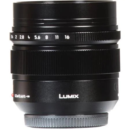 Lumix G Leica DG Summilux 12mm f/1.4 Aspherical Lens for Micro Four Thirds, charcoal