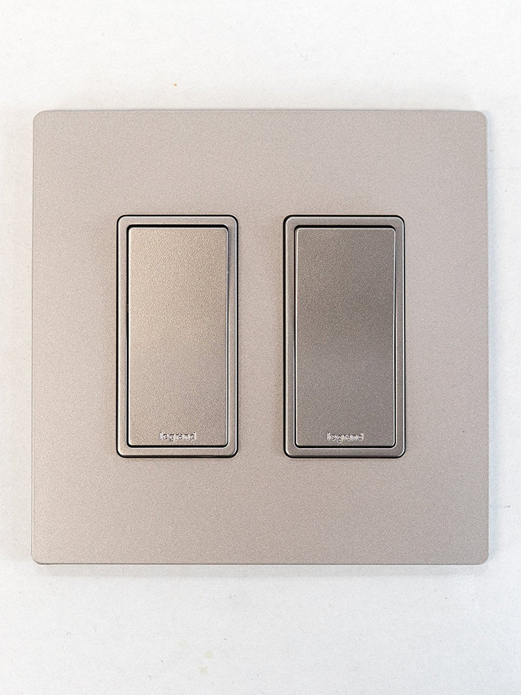 Legrand - PASS & SEYMOUR RWP262NICC6 Radiant Nickel 2 Gang Screwless Plastic Wall Plate